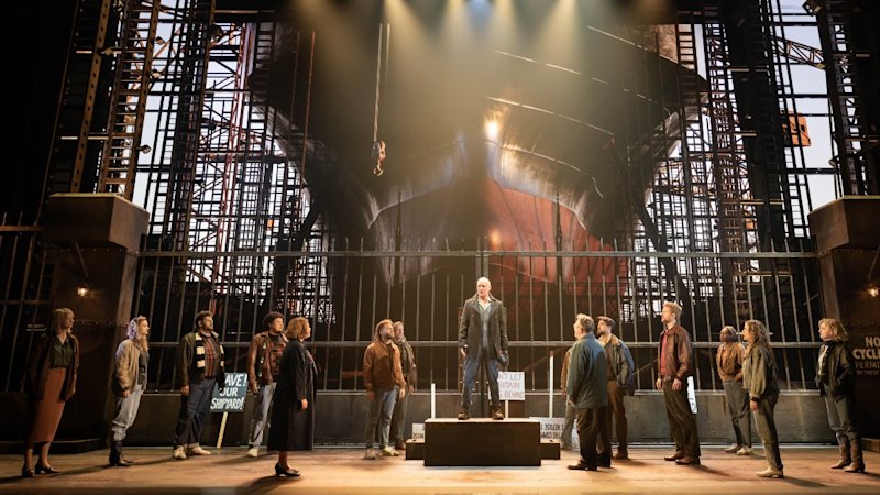 Musical docks in Brisbane’s Glasshouse Theatre Musical docks in Brisbane’s Glasshouse Theatre