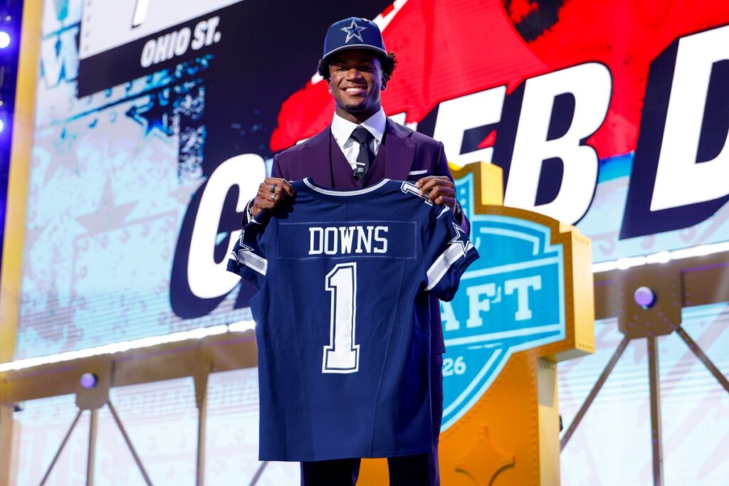 Caleb Downs’ Powerful Cowboys Fan Interaction Caught on Video