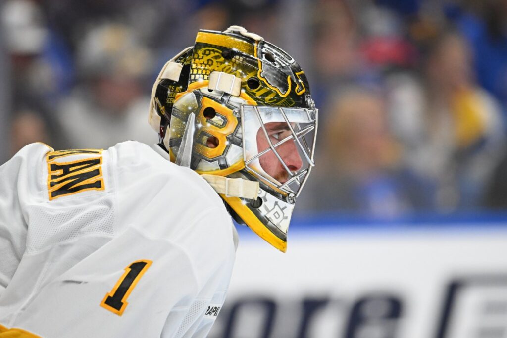 Jeremy Swayman Has ‘Outburst’ Directed at Teammates in Bruins’ Loss