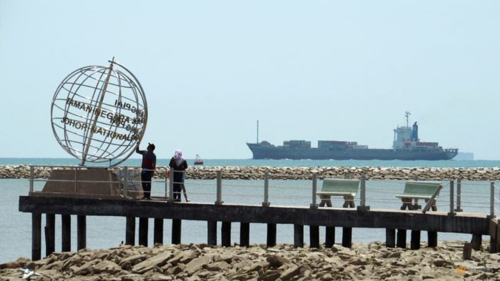 Indonesia will not impose tariffs in the Strait of Malacca: Foreign minister