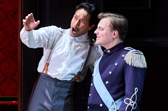 Manu as Ferrando and Nathan Lay as Guglielmo in Opera Australia’s 2024 production of Mozart’s Cosi fan tutte.