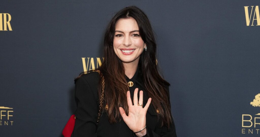 Anne Hathaway Wore Sweatpants in the Most Unconventional (But Chic) Way — Get Her Exact Pair