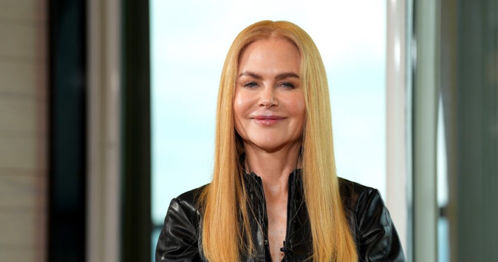 Nicole Kidman Says She’s Learning to Be a Death Doula Nearly 2 Years After Mom’s Death