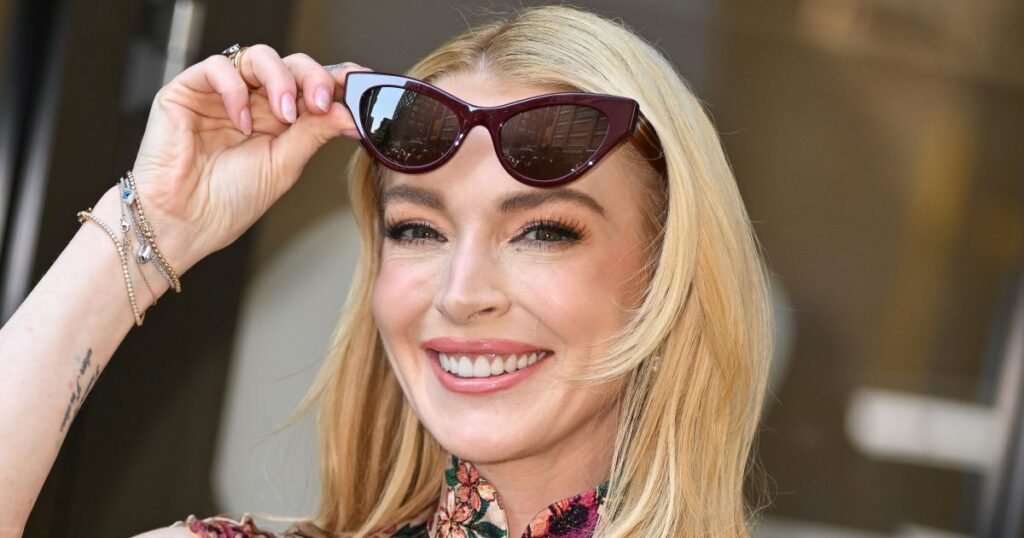 Lindsay Lohan’s ‘Rich Mom’ Ballet Flats Have a Twin Hiding on Amazon for Just 