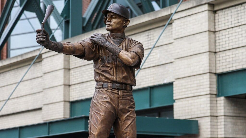 Ichiro Suzuki’s bronze statue loses its bat in an unveiling gone wrong at Mariners home ballpark