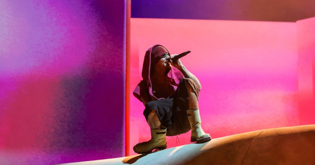 Justin Bieber Returns to Coachella 2026 for 2nd Set After Mixed Reviews of 1st Performance