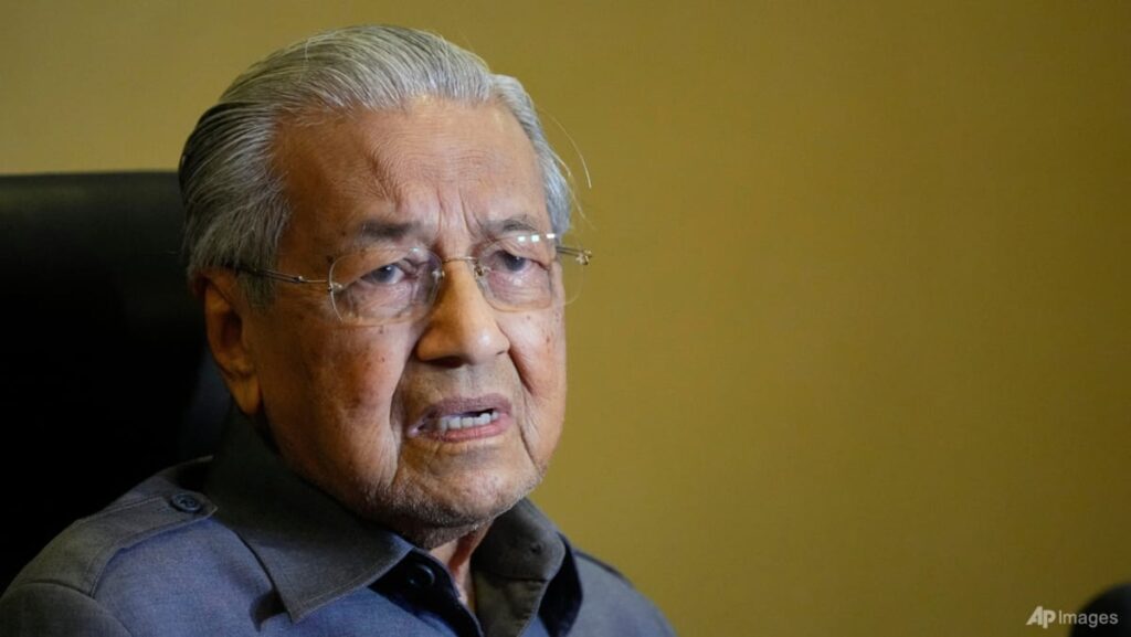 Former Malaysian PM Mahathir Mohamad says he has lost control of his leg after a fall