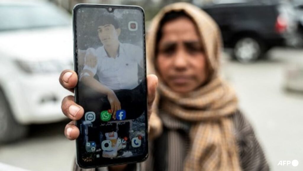 Afghan mother seeks justice after Pakistani bombing kills hundreds Afghan mother seeks justice after Pakistani bombing kills hundreds