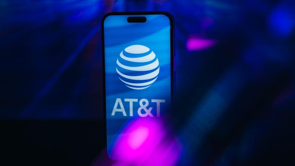 Should You Switch to AT&T’s New Unlimited Plans to Save Money? Should You Switch to AT&T’s New Unlimited Plans to Save Money?