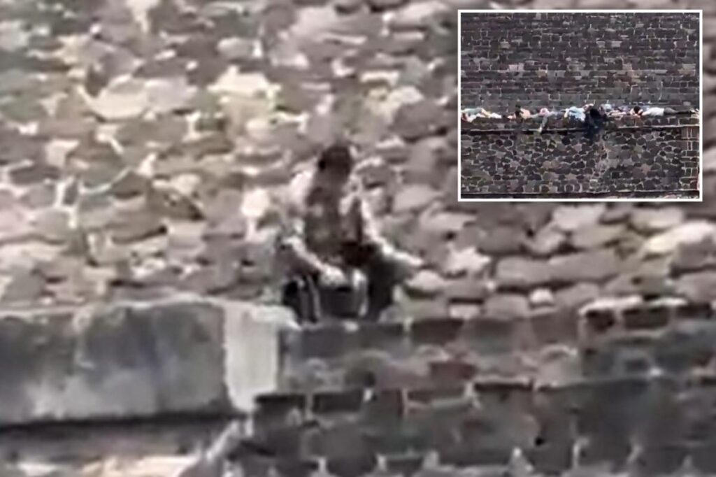 Chilling video shows moment Mexico pyramid shooter loads weapon before opening fire on tourists, killing 1