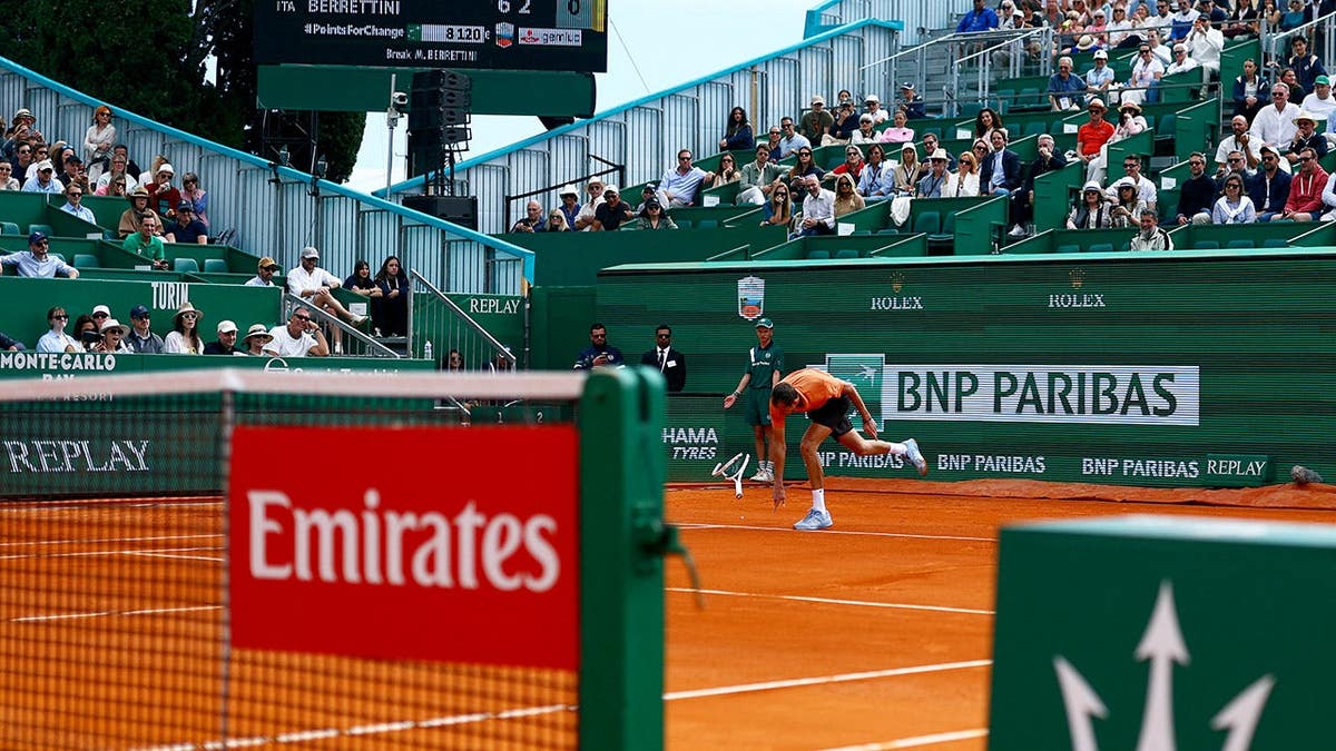 Daniil Medvedev reacting during a tennis match at Monte Carlo Country Club
