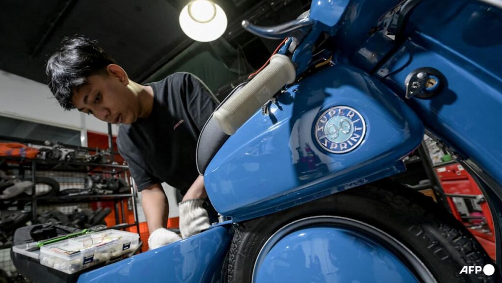 Indonesia’s Prabowo plans electric conversion for 120 million motorcycles, but experts say challenges abound Indonesia’s Prabowo plans electric conversion for 120 million motorcycles, but experts say challenges abound