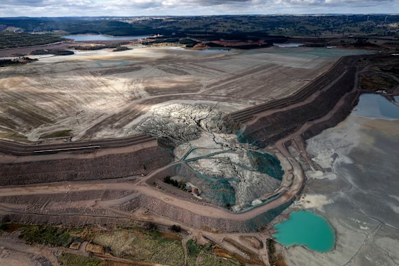 In 2018, part of the tailings dam wall gave way. Residents claim that since then, they’ve been exposed to dust they fear might contain chemicals from the mine.