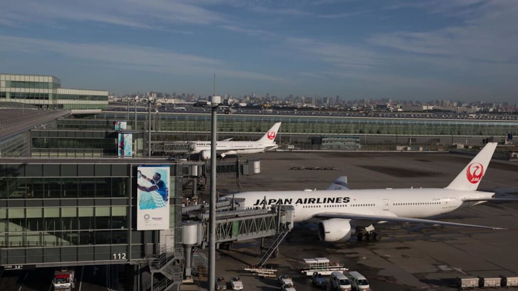 Humanoid robots to handle baggage in trial at Tokyo’s Haneda Airport