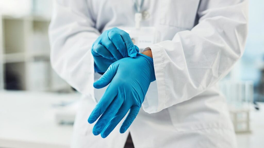 Japan to release 50 million medical gloves to ease supply crunch Japan to release 50 million medical gloves to ease supply crunch