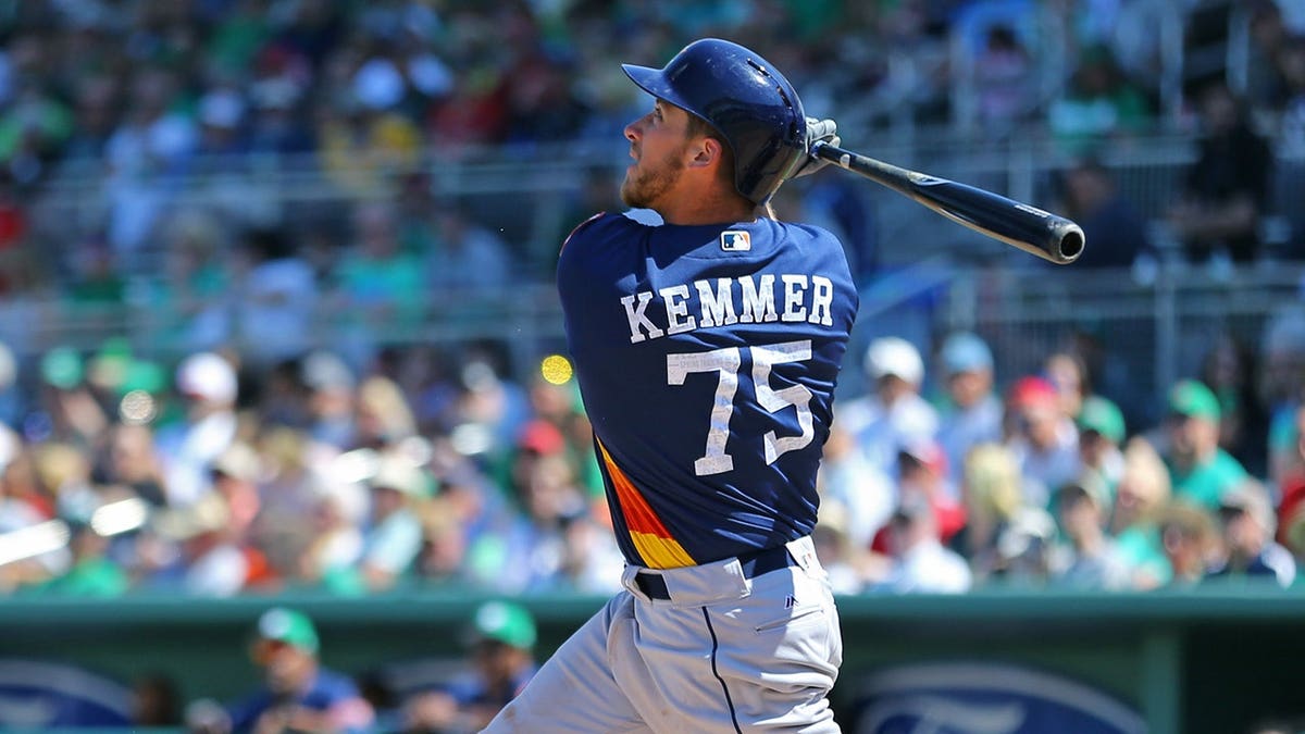 Houston Astros right fielder Jon Kemmer running at JetBlue Park