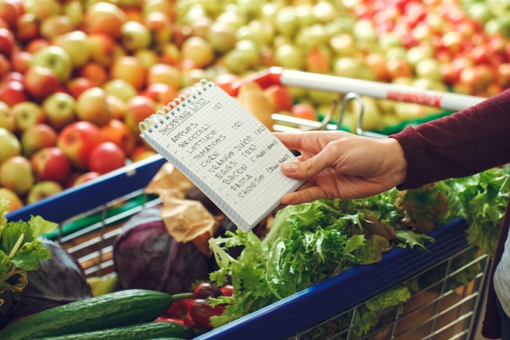 ‘5-4-3-2-1 method’ is the money-saving hack that makes grocery shopping a cinch