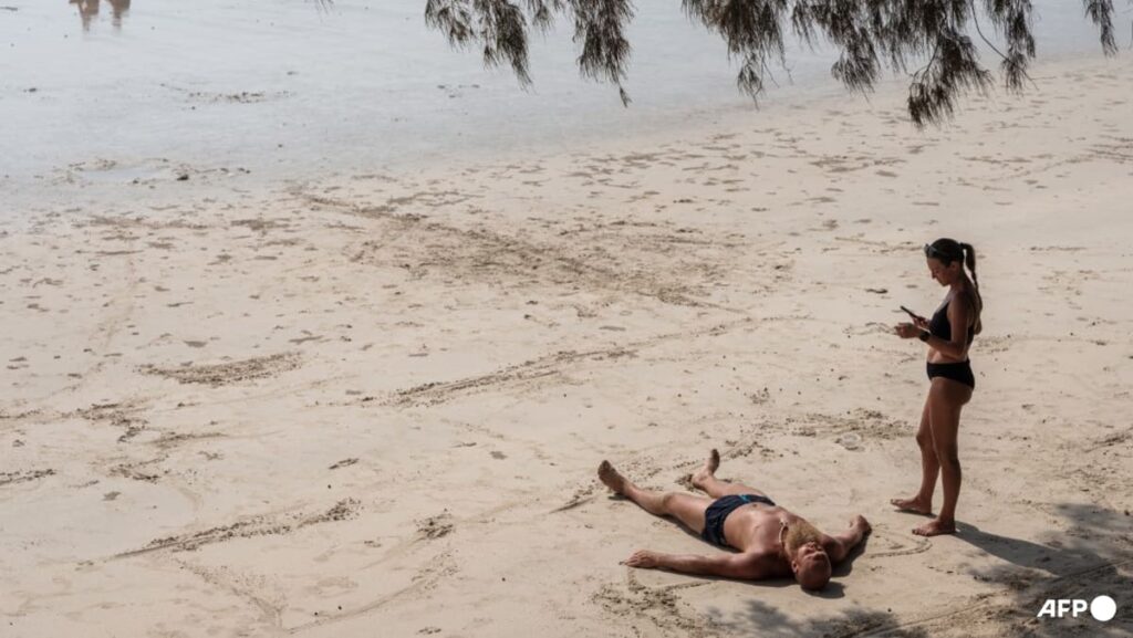 Thailand vows strict tourist oversight after public sex incidents Thailand vows strict tourist oversight after public sex incidents