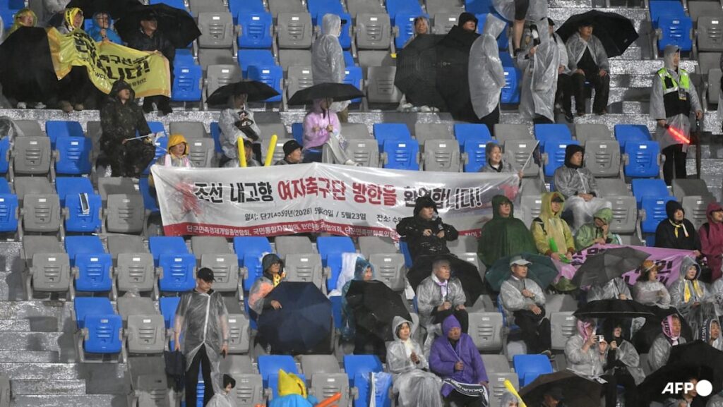 South Korea coach ‘hurt’ by support for North team