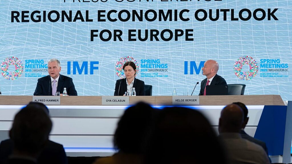 Short conflict in the Middle East or recession in Europe, IMF warns