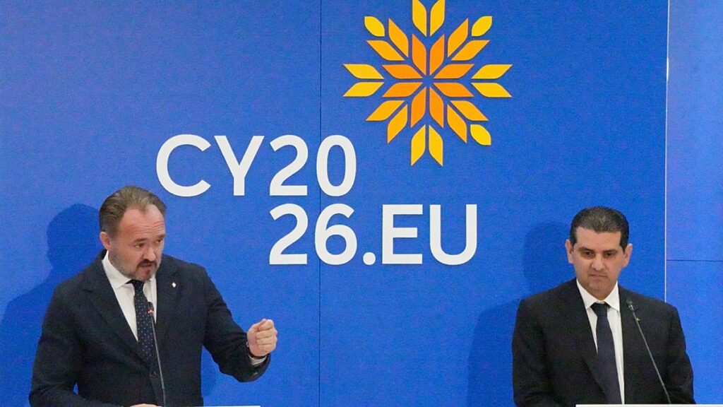 Energy ministers confront Europe’s dependence on China’s power storage