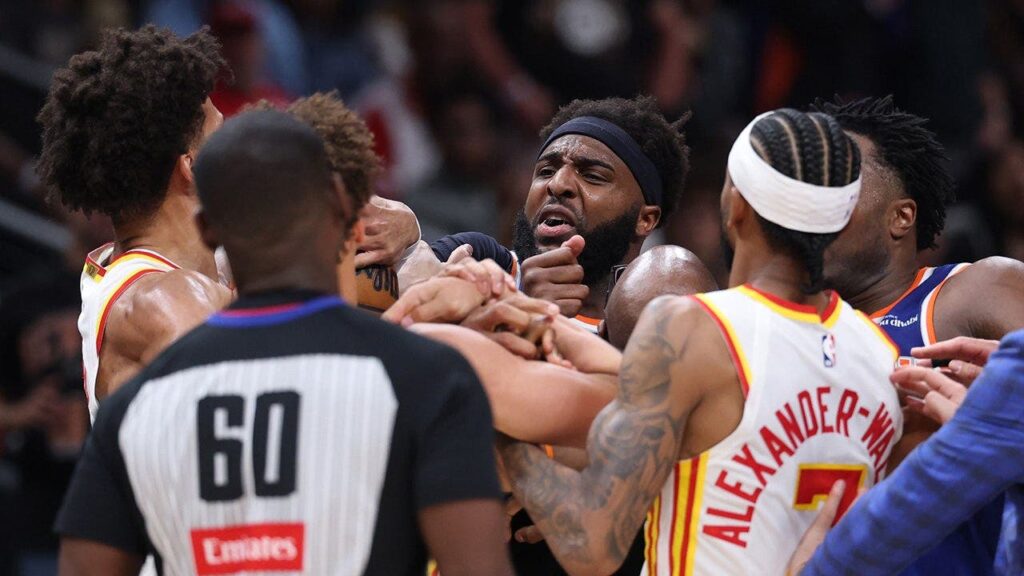 Two players ejected after scrum amid Knicks’ 50-point lead vs. Hawks sends referee crashing to the court