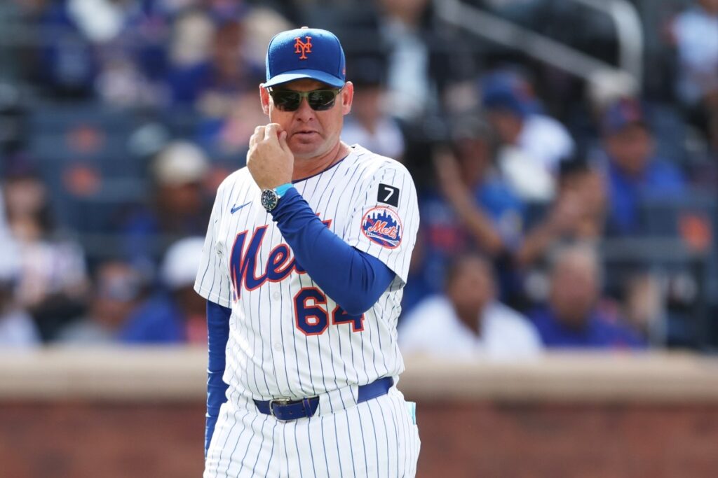 Carlos Mendoza Receives Curious Backing From Mets