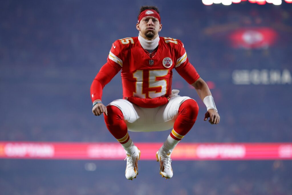 Patrick Mahomes Could Return to Chiefs Way Earlier Than Expected