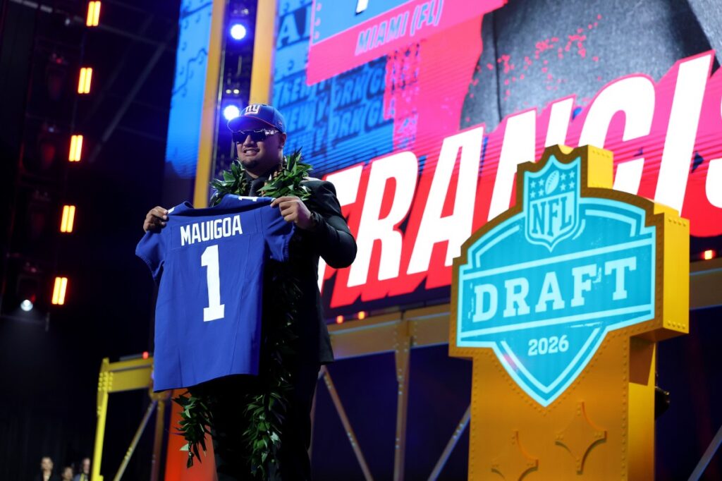 Giants QB Jaxson Dart Welcomes Francis Mauigoa Saying He’d ‘Die’ for Him