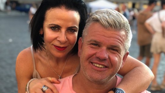 Nick Panagiotopoulos, who died in 2021 following a long wait for an ambulance, and his wife Belinda.