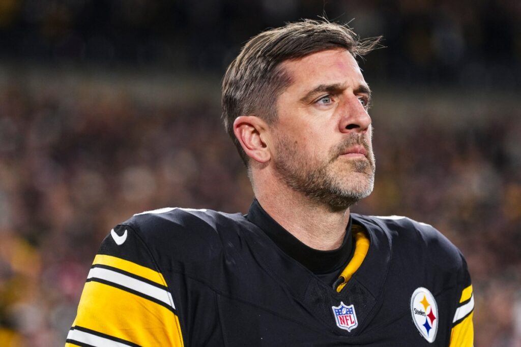 Insider Sets the Record Straight on Aaron Rodgers-Cardinals Rumors
