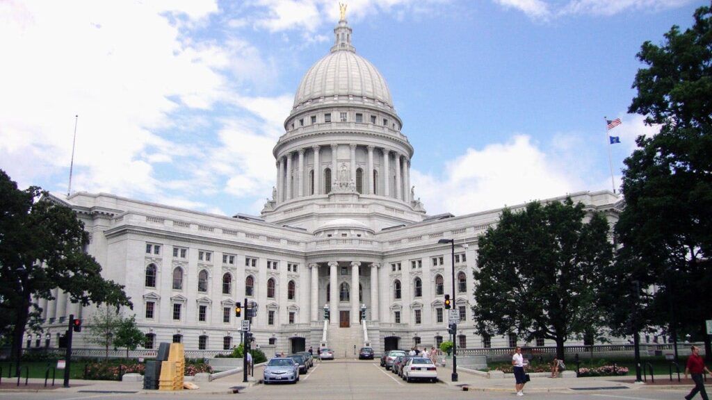 DHS urges Wisconsin ‘sanctuary’ county to keep illegal immigrant accused in elderly sexual assaults jailed DHS urges Wisconsin ‘sanctuary’ county to keep illegal immigrant accused in elderly sexual assaults jailed
