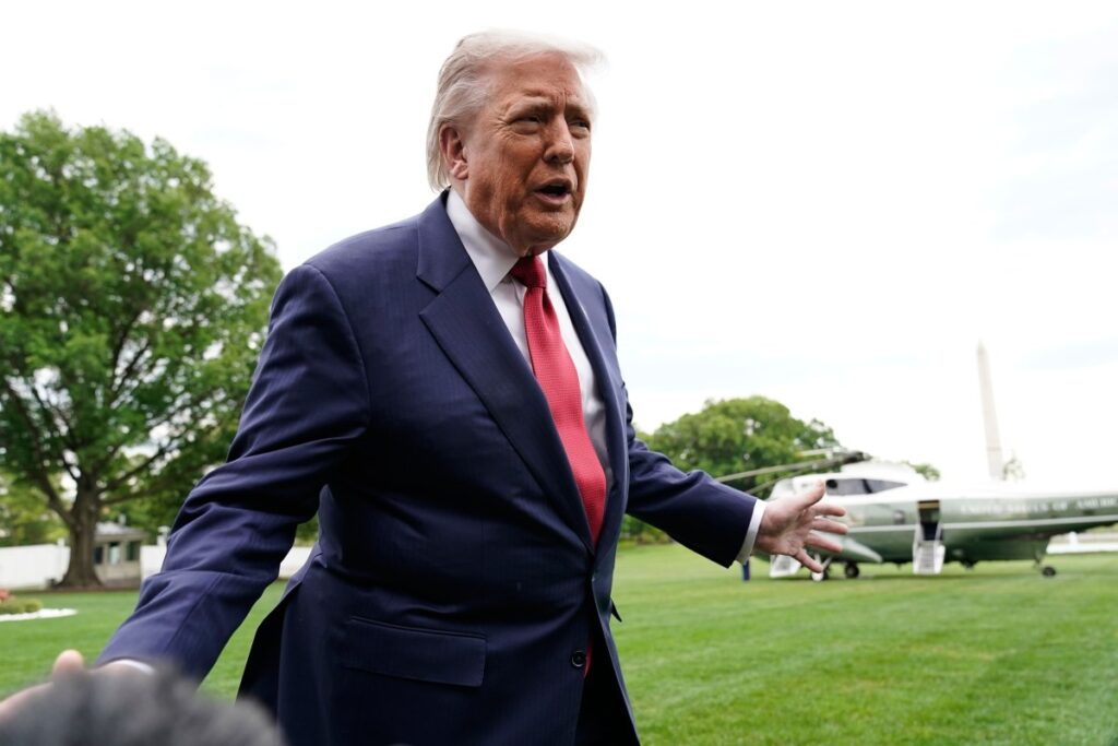 Trump Attacks Supreme Court Picks Ahead of Birthright Citizenship Ruling