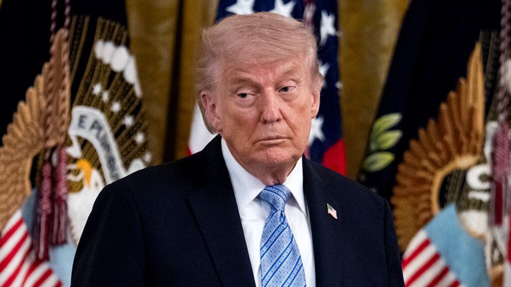 Senate Democrats finally crack GOP unity on Trump’s Iran war as Murkowski flips
