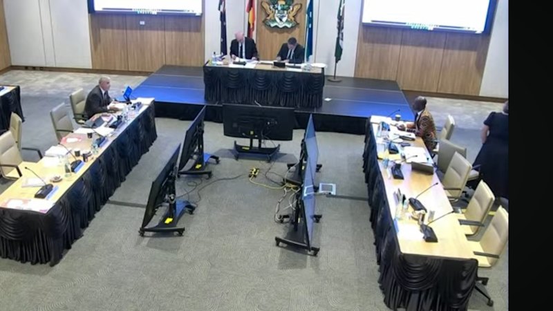 Liverpool council meeting turns to chaos, security guard intervenes in ‘disgusting’ fight Liverpool council meeting turns to chaos, security guard intervenes in ‘disgusting’ fight