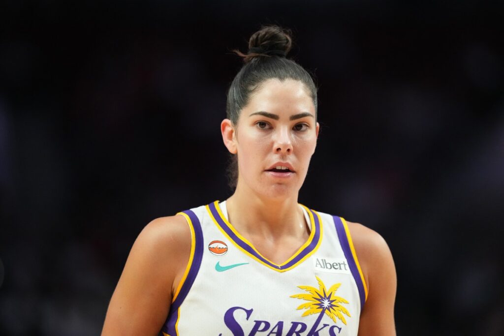 Kelsey Plum Makes WNBA History Despite Sparks’ Skid Kelsey Plum Makes WNBA History Despite Sparks’ Skid