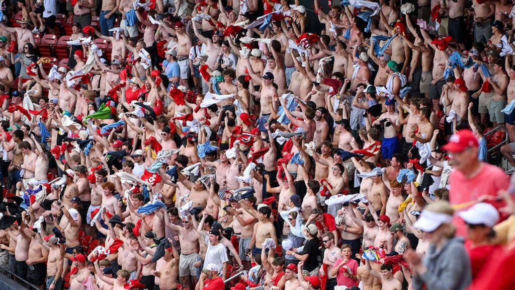 Cardinals’ Ivan Herrera acknowledges shirtless mob after clubbing walk-off home run over Pirates