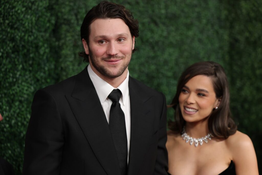 Josh Allen Reveals How He Gets On Hailee Steinfeld’s Nerves Josh Allen Reveals How He Gets On Hailee Steinfeld’s Nerves