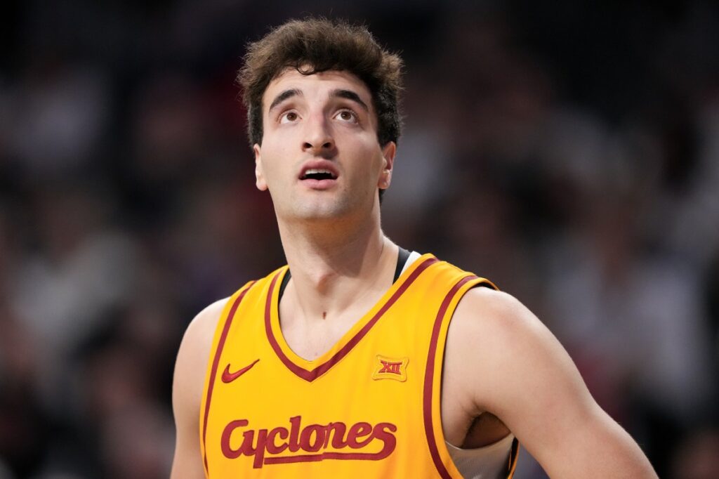 Milan Momcilovic Down to 3 Schools After Withdrawing From NBA Draft: Report