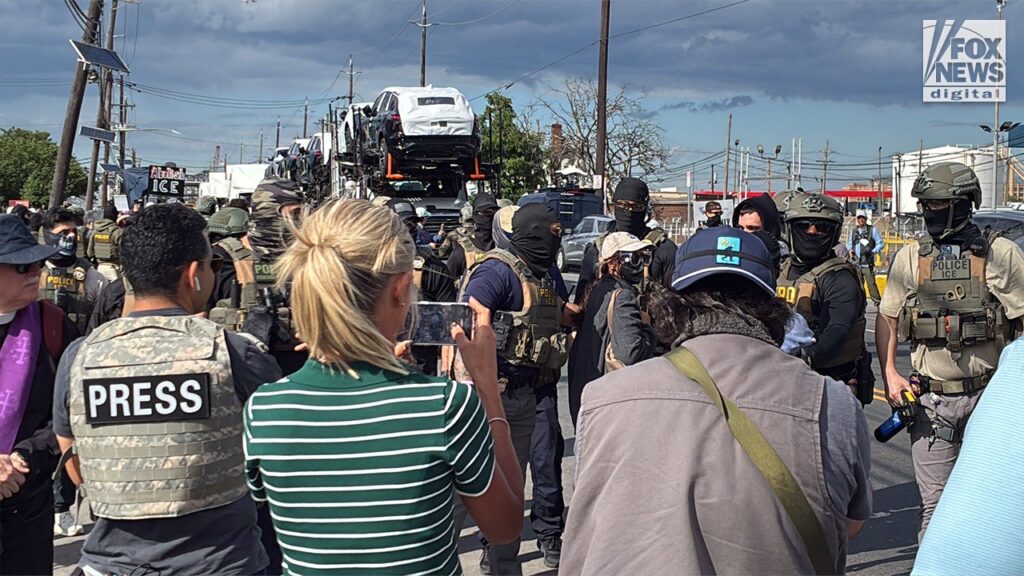 Anti-ICE agitators clash with federal agents outside New Jersey detention center as tensions escalate