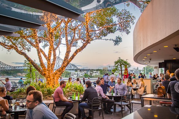 Fridays Riverside is set to close.