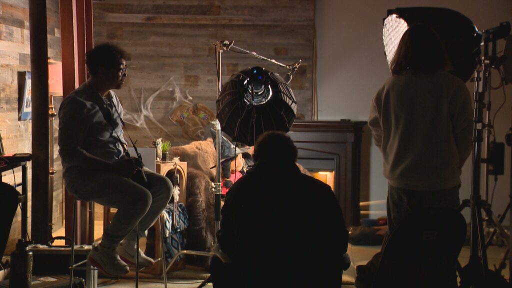 Saskatoon production aims to preserve the Nakoda language through a puppet show