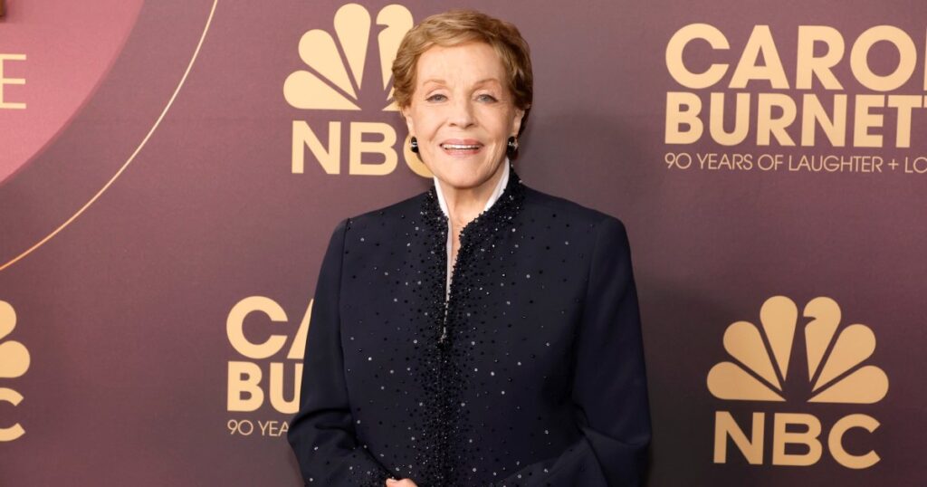 Julie Andrews, 90, Makes Rare Appearance at Event Combating Parkinson’s: ‘We Seek to Find a Cure’
