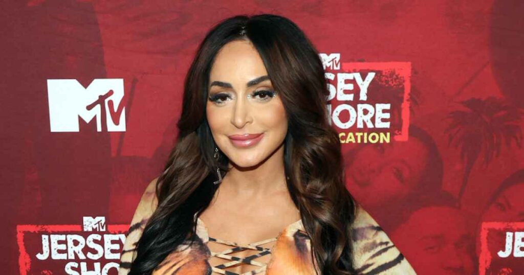 Jersey Shore’s Angelina Announces She Is Pregnant on ‘Family Reunion’ Ep: ‘We’re Having a Baby!’