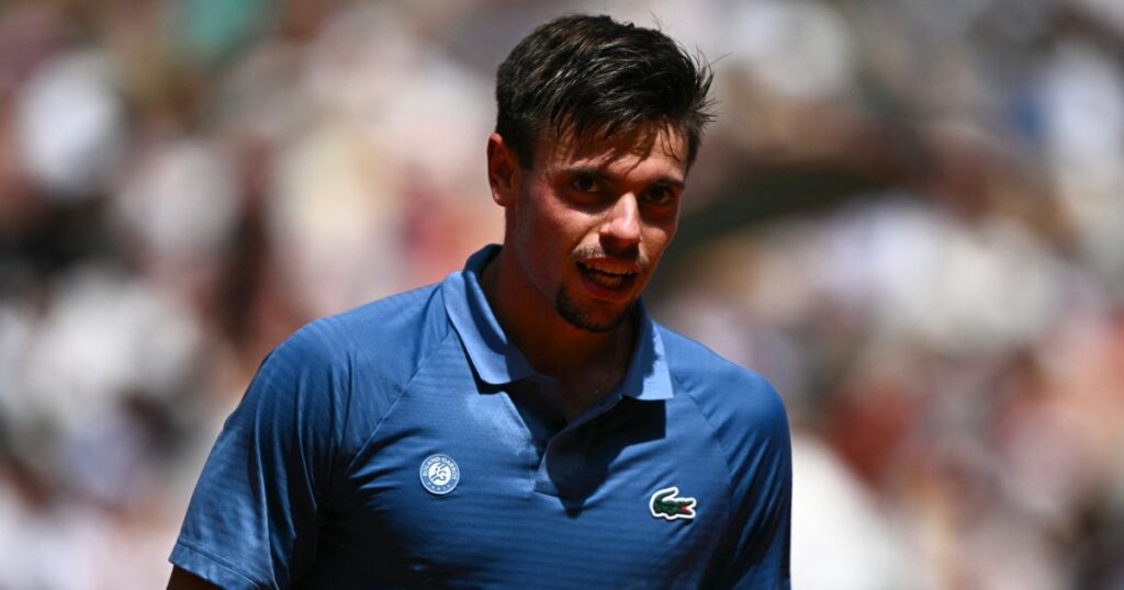 French Tennis Star Arthur Gea Begs Umpire to Let Him Use the Bathroom: ‘I Cannot Wait’ French Tennis Star Arthur Gea Begs Umpire to Let Him Use the Bathroom: ‘I Cannot Wait’