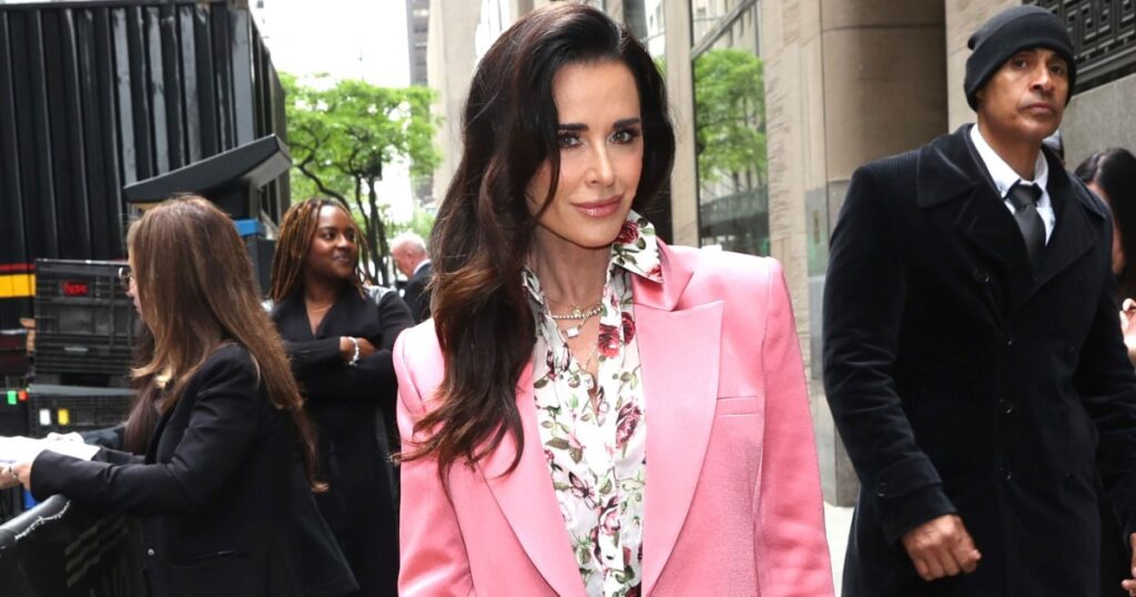 Kyle Richards Compared These ‘Chic, Elevated’ Slip-on Sandals to Designer Pairs — Just 