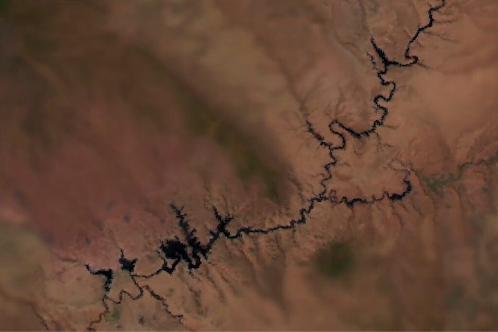 Lake Powell Time-Lapse Shows Declining Water Levels Over Last 14 Years