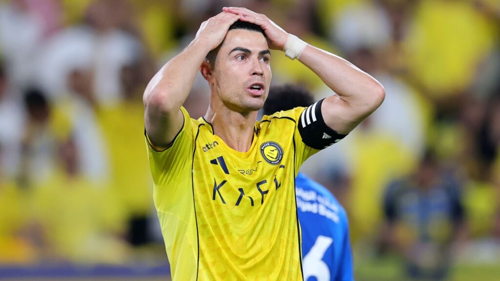 Cristiano Ronaldo In Disbelief After Al-Nassr’s Goalie Blunder Halts Title Chase Cristiano Ronaldo In Disbelief After Al-Nassr’s Goalie Blunder Halts Title Chase