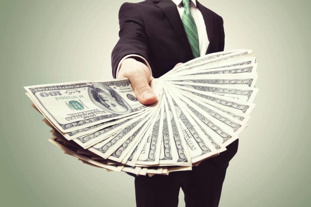 Shocking, out-of-touch habits of the ultra-wealthy, according to people who work for them: ‘Absolutely befuddled’