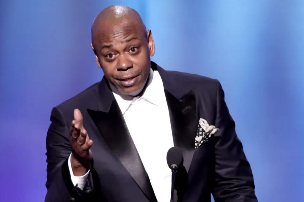 Dave Chappelle hilariously mocks surprise guest Kanye on stage at LA comedy show